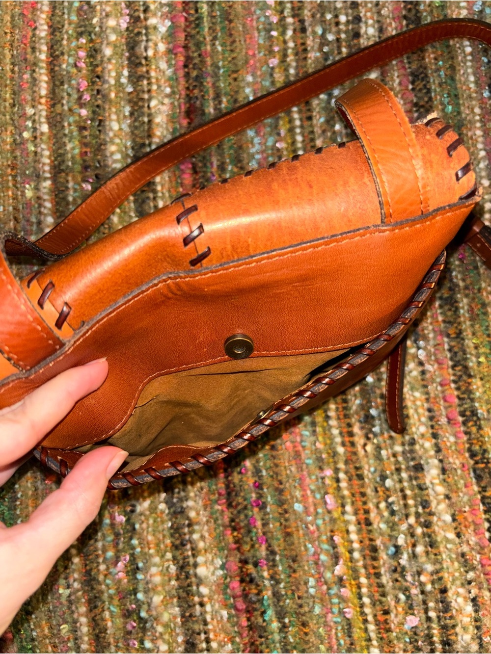 Patricia Nash - Stitched Leather Crossbody Bag - Picture 5 of 8